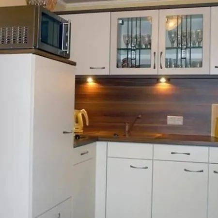 Apartment Tolle In Niedergurig Mit Garten, Grill Und Sauna